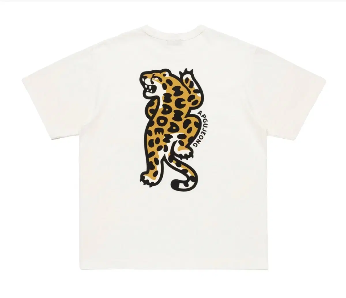 Items Similar to Human Made Pocket T-shirt White Shibuya Parco